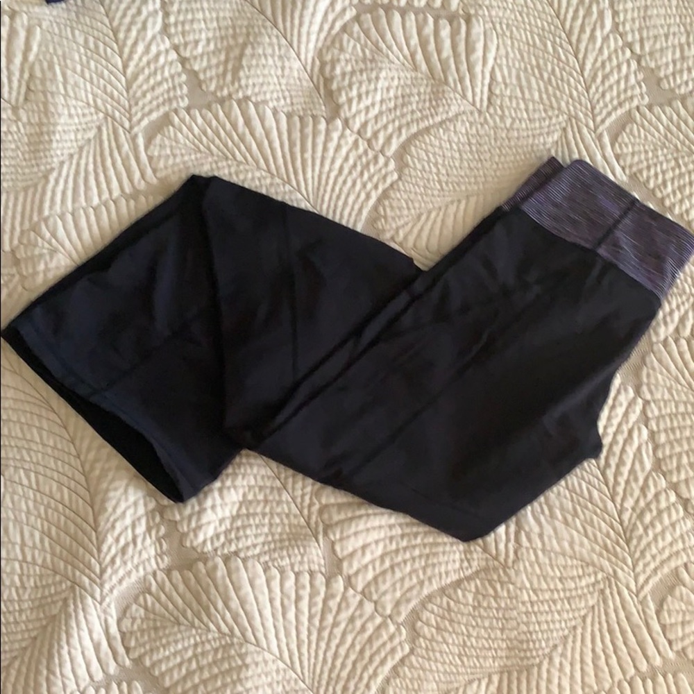 Athleta Renew Revelation Yoga Pants size MT